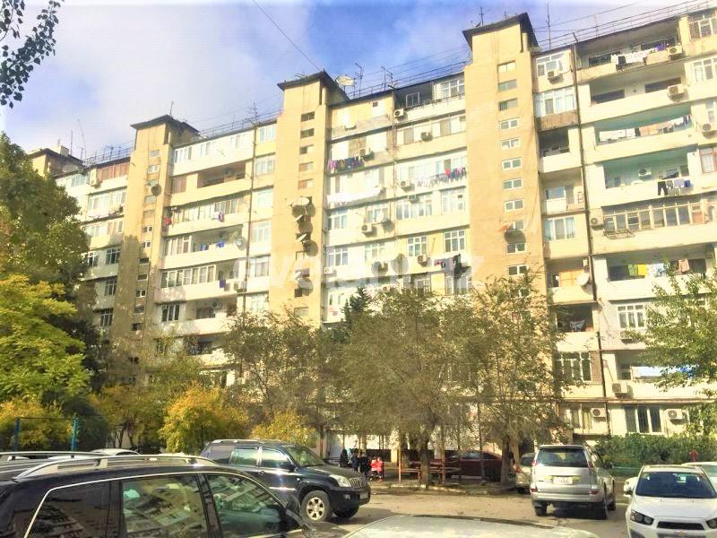 Satılır, köhnə tikili, 2 otaqlı, 60 m², Xalqlar Dostluğu m.