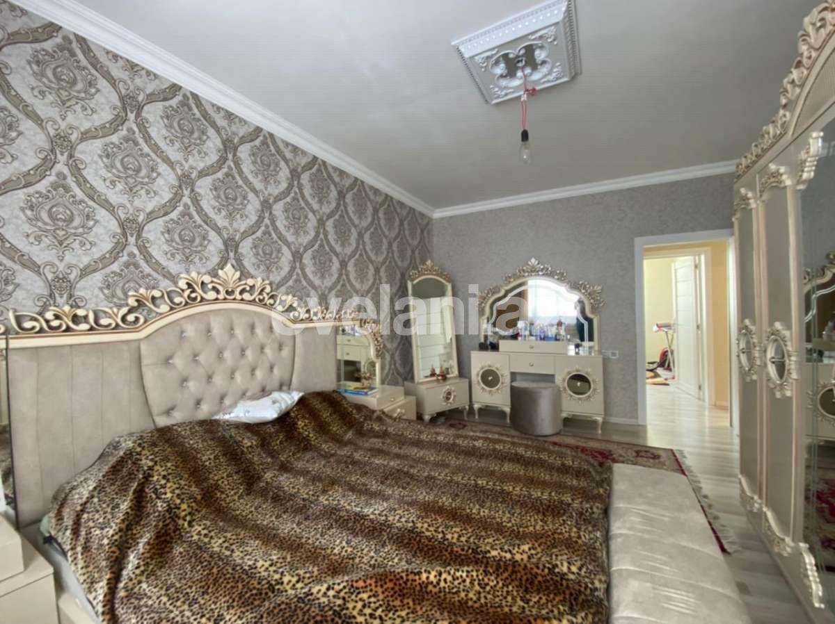 Satılır, həyət evi / bağ, 4 otaqlı, 130 m², İnşaatçılar m.