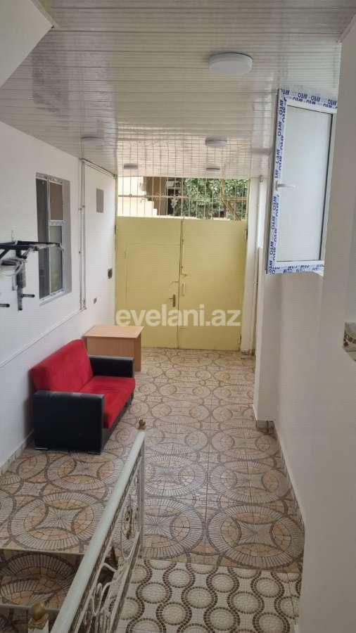 Satılır, həyət evi / bağ, 4 otaqlı, 130 m², İnşaatçılar m.