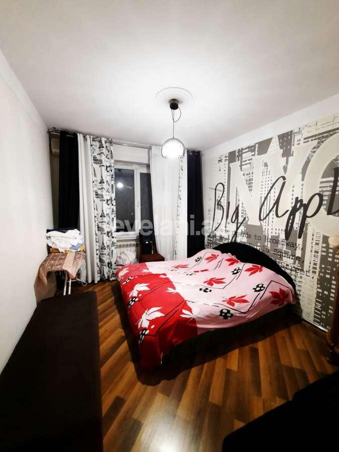 Satılır, köhnə tikili, 3 otaqlı, 75 m², Azadlıq prospekti m.