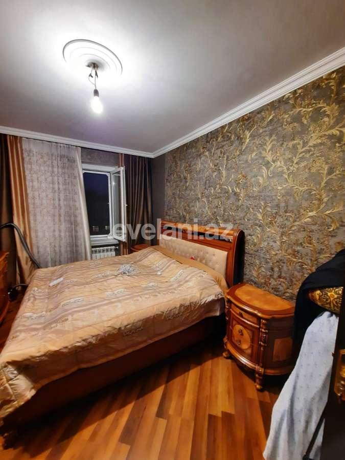 Satılır, köhnə tikili, 3 otaqlı, 75 m², Azadlıq prospekti m.