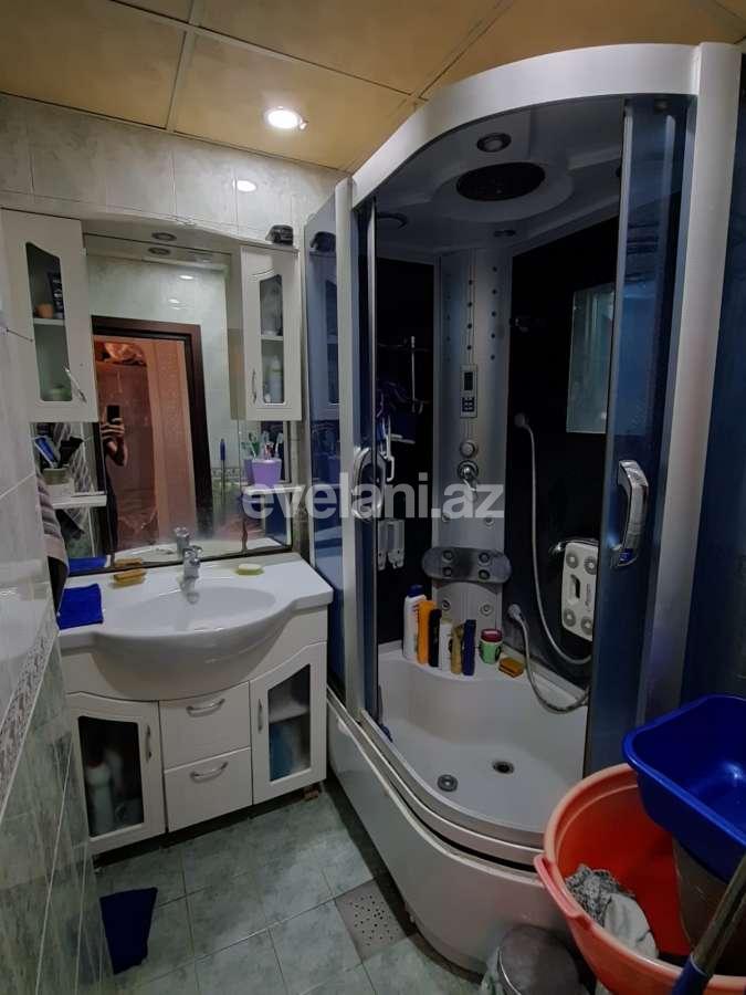 Satılır, köhnə tikili, 3 otaqlı, 75 m², Azadlıq prospekti m.