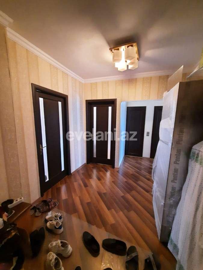 Satılır, köhnə tikili, 3 otaqlı, 75 m², Azadlıq prospekti m.