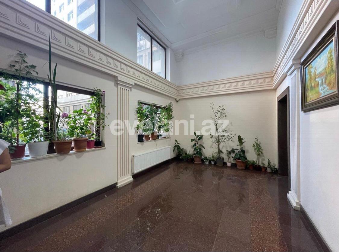 Sale, new building, 3 room, 141 m², Elmlar Akademiyası m.