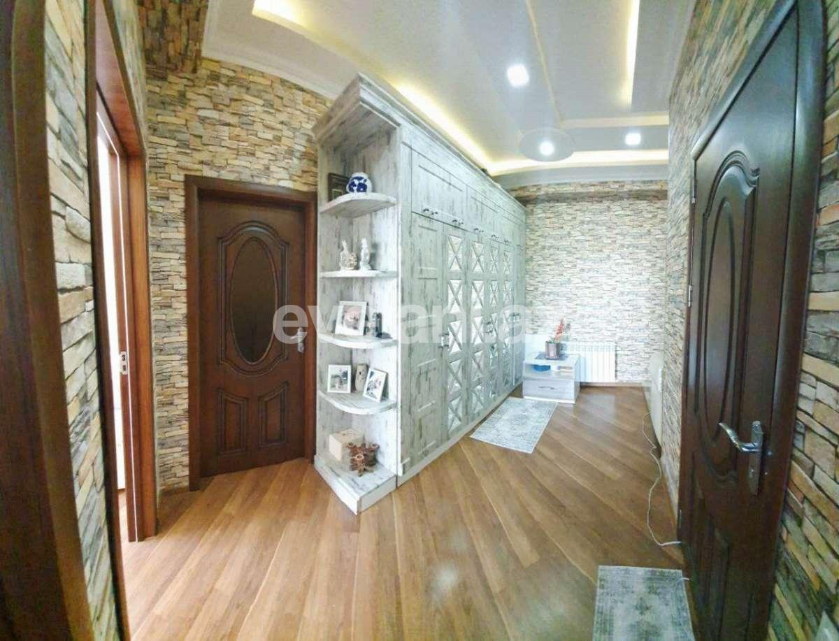 Satılır, yeni tikili, 2 otaqlı, 63 m², Qara Qarayev m.