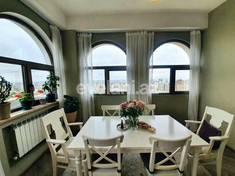 Satılır, yeni tikili, 3 otaqlı, 130 m², Elmlər Akademiyası m.