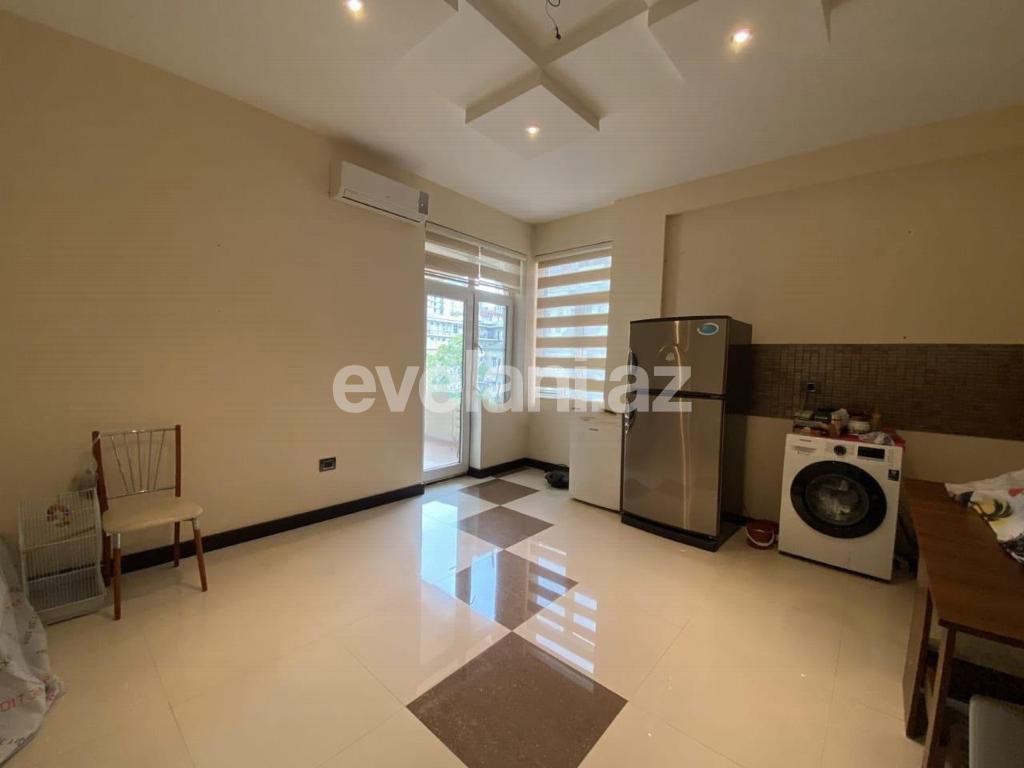 Satılır, yeni tikili, 5 otaqlı, 240 m², 28 may m.