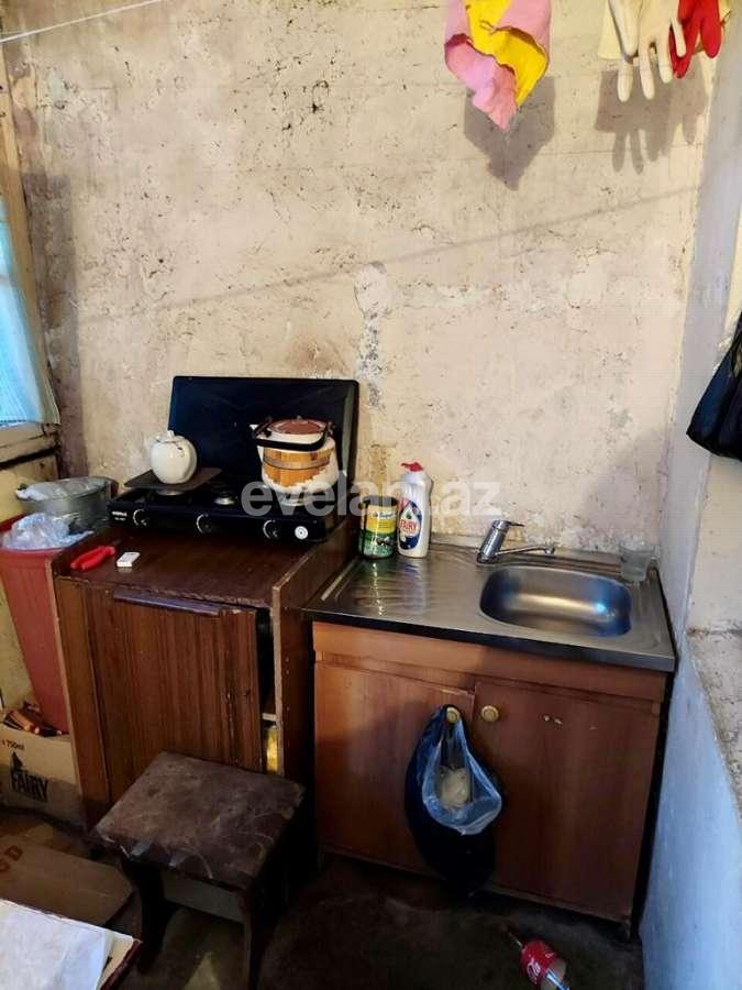 Satılır, köhnə tikili, 2 otaqlı, 60 m², Xalqlar Dostluğu m.