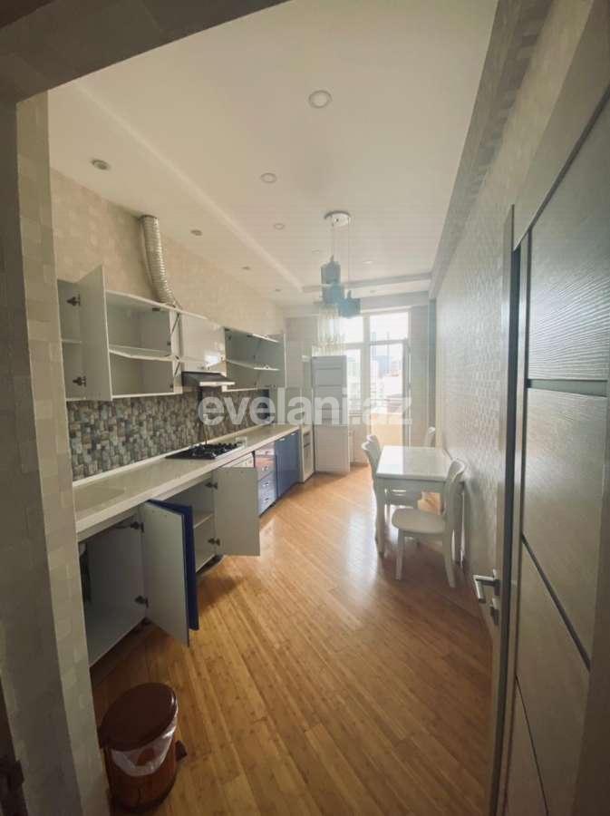 Satılır, yeni tikili, 4 otaqlı, 140 m², Şah İsmayıl Xətai m.
