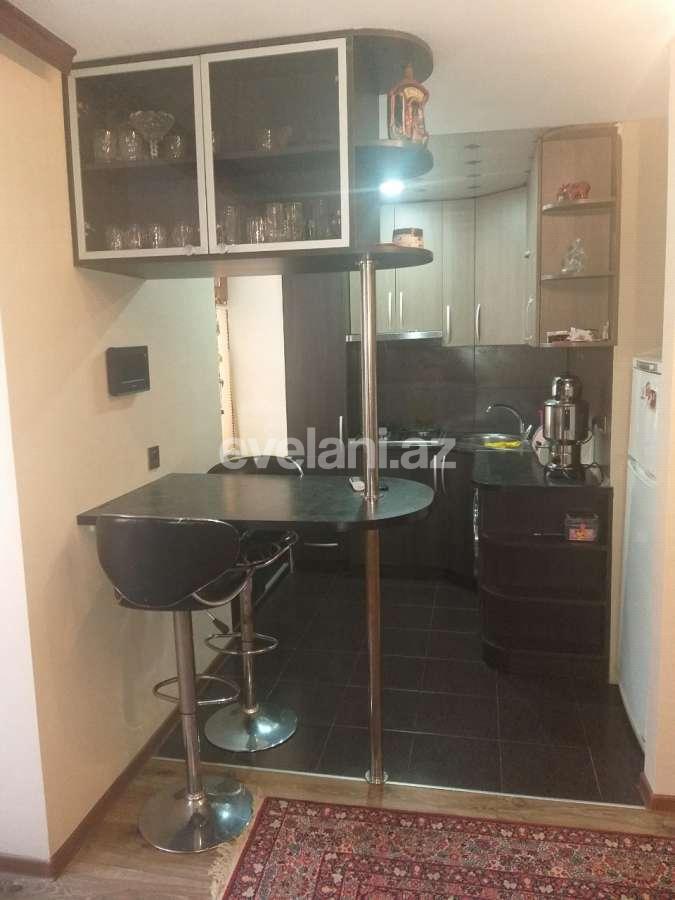 Sale, old building, 3 room, 52 m², Ganjlik m.