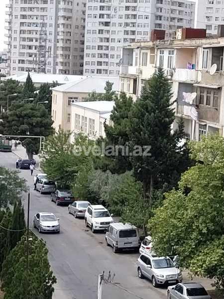 Satılır, köhnə tikili, 3 otaqlı, 80 m², Bakıxanov q.