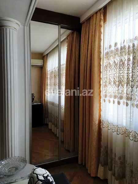 Satılır, köhnə tikili, 3 otaqlı, 80 m², Bakıxanov q.