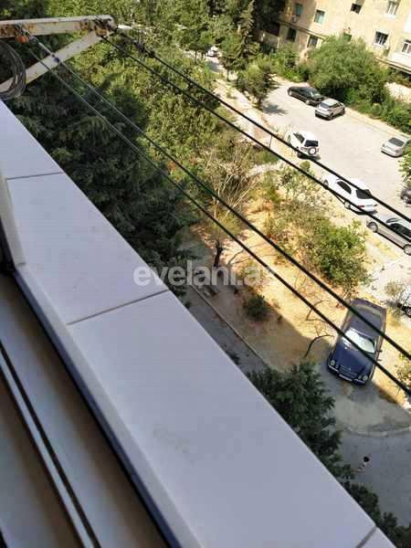 Satılır, köhnə tikili, 3 otaqlı, 80 m², Bakıxanov q.