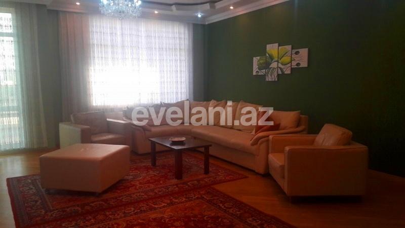 Satılır, köhnə tikili, 3 otaqlı, 174 m², Gənclik m.