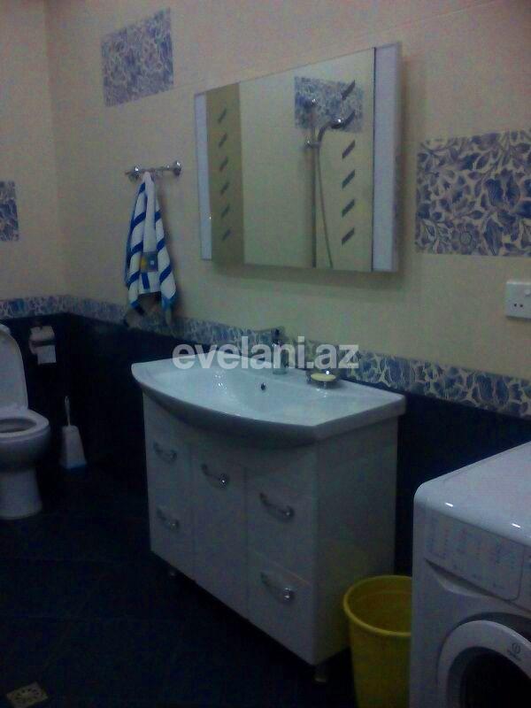 Satılır, köhnə tikili, 3 otaqlı, 174 m², Gənclik m.