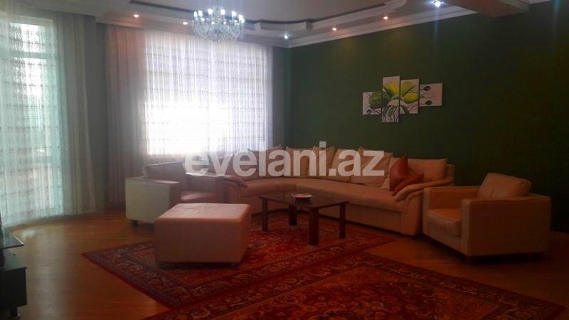 Satılır, köhnə tikili, 3 otaqlı, 174 m², Gənclik m.