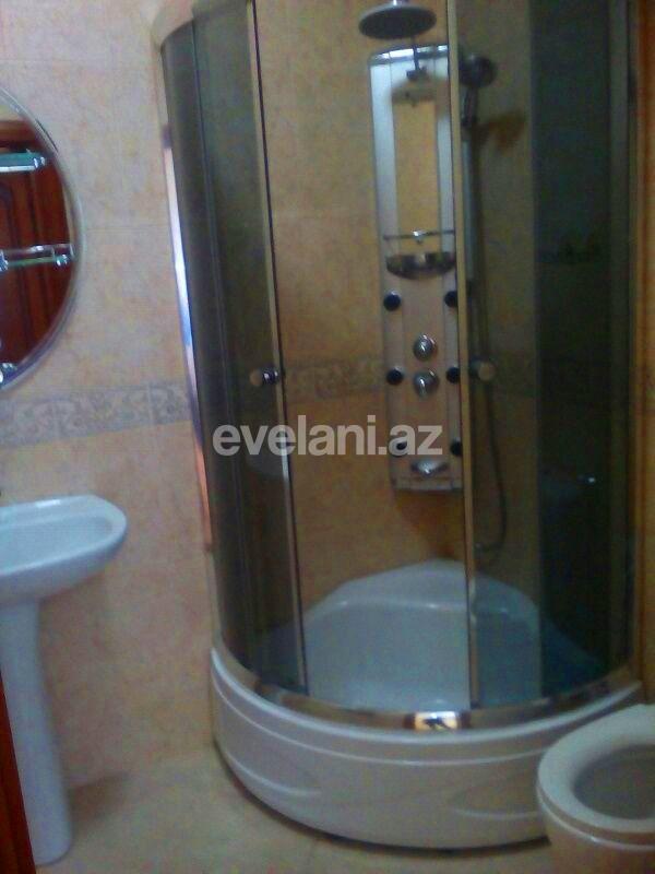 Satılır, köhnə tikili, 3 otaqlı, 174 m², Gənclik m.