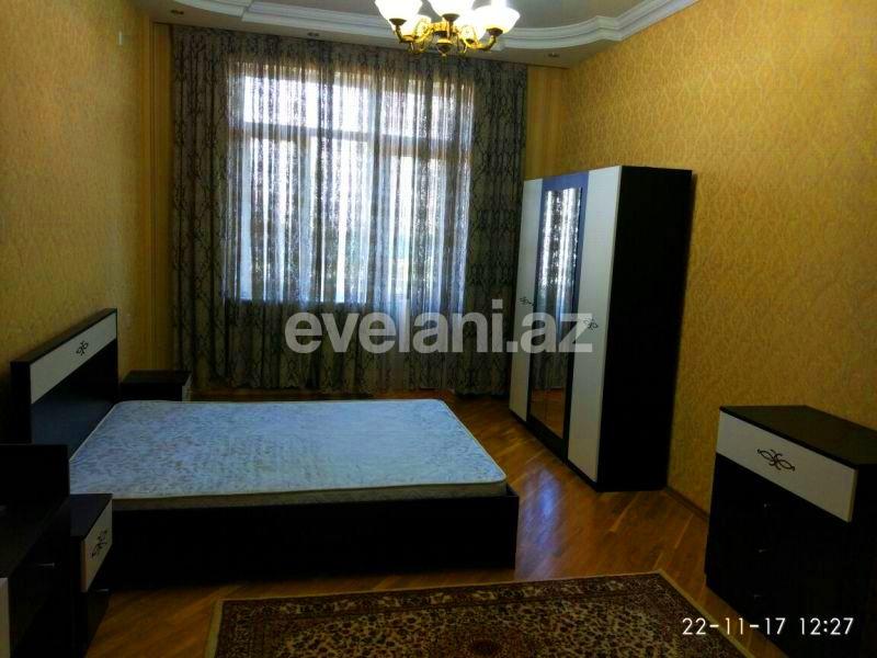 Satılır, köhnə tikili, 3 otaqlı, 174 m², Gənclik m.