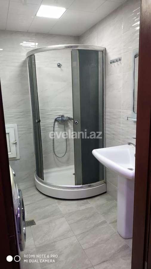 Satılır, yeni tikili, 2 otaqlı, 75 m², İnşaatçılar m.