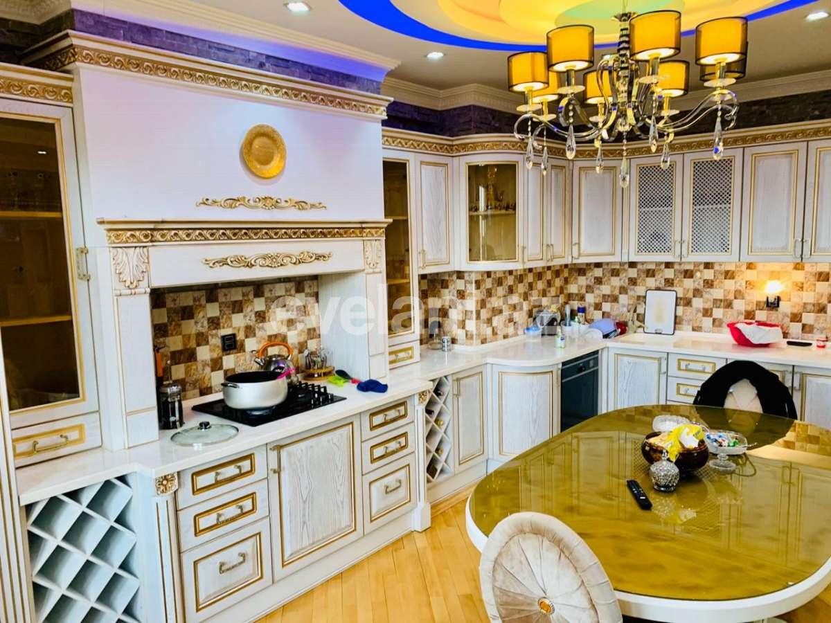 Satılır, yeni tikili, 4 otaqlı, 170 m², Şah İsmayıl Xətai m.