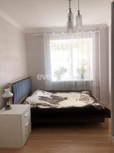 Продаётся, вторичка, 3-комнаты, 105 m², Элмляр Академиясы m.