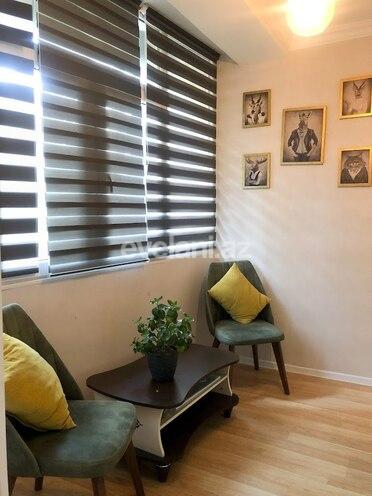 Продаётся, вторичка, 3-комнаты, 105 m², Элмляр Академиясы m.