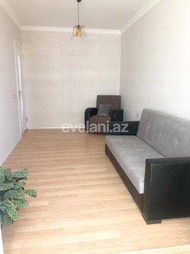 Продаётся, вторичка, 3-комнаты, 105 m², Элмляр Академиясы m.