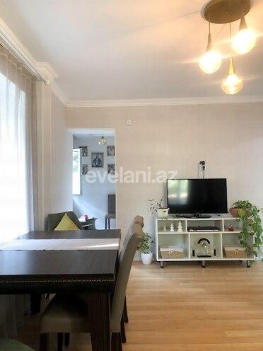 Продаётся, вторичка, 3-комнаты, 105 m², Элмляр Академиясы m.