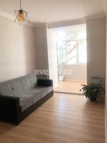 Продаётся, вторичка, 3-комнаты, 105 m², Элмляр Академиясы m.