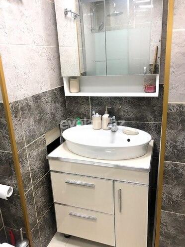 Продаётся, вторичка, 3-комнаты, 105 m², Элмляр Академиясы m.