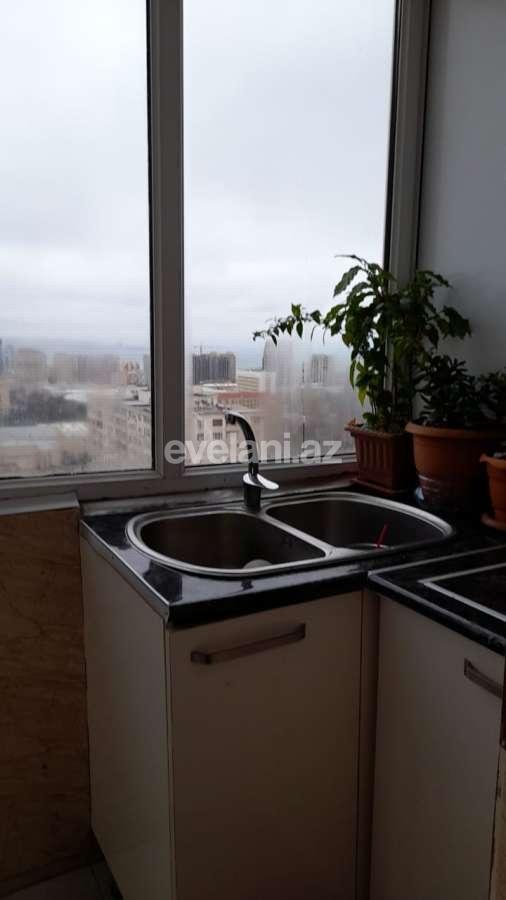 Satılır, yeni tikili, 4 otaqlı, 210 m², Elmlər Akademiyası m.
