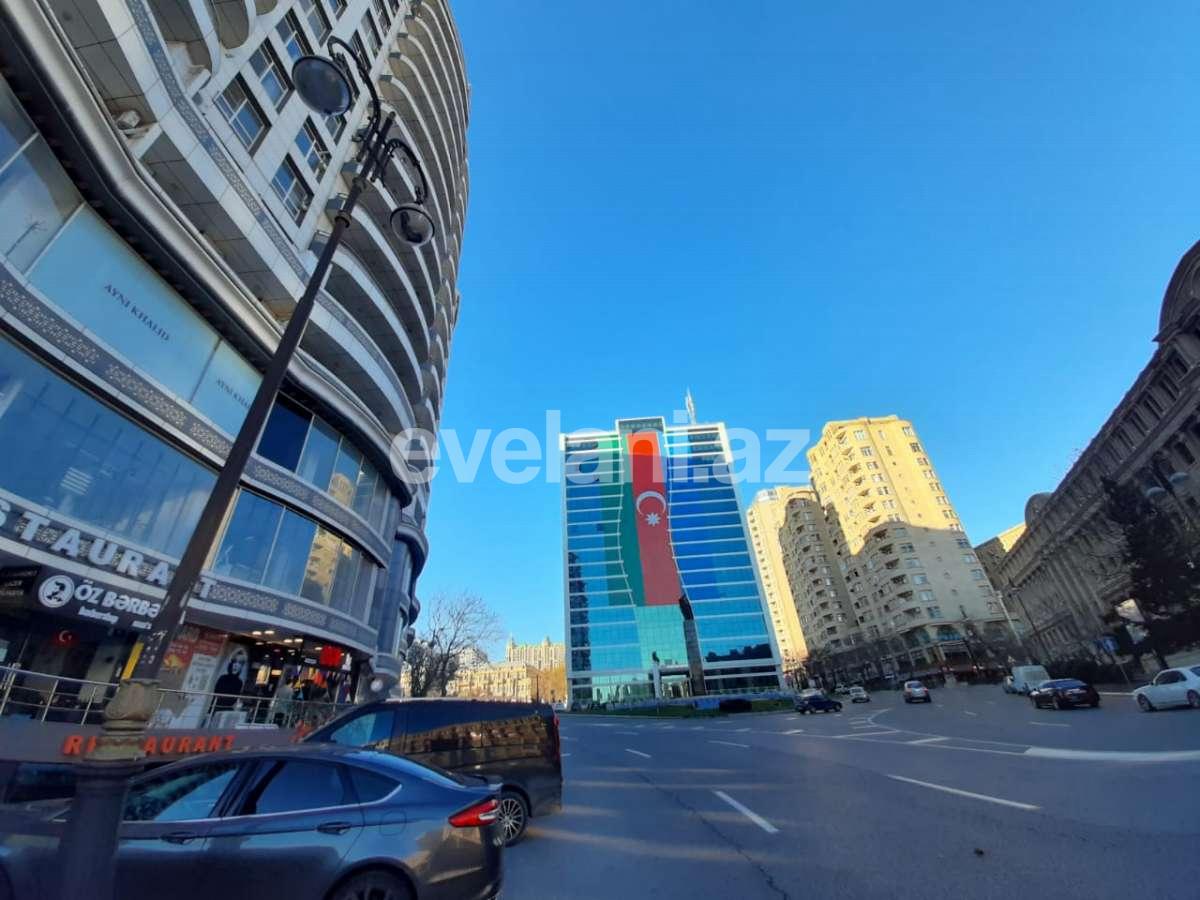 Продаётся, новостройка, 3-комнаты, 150 m², Низами m.