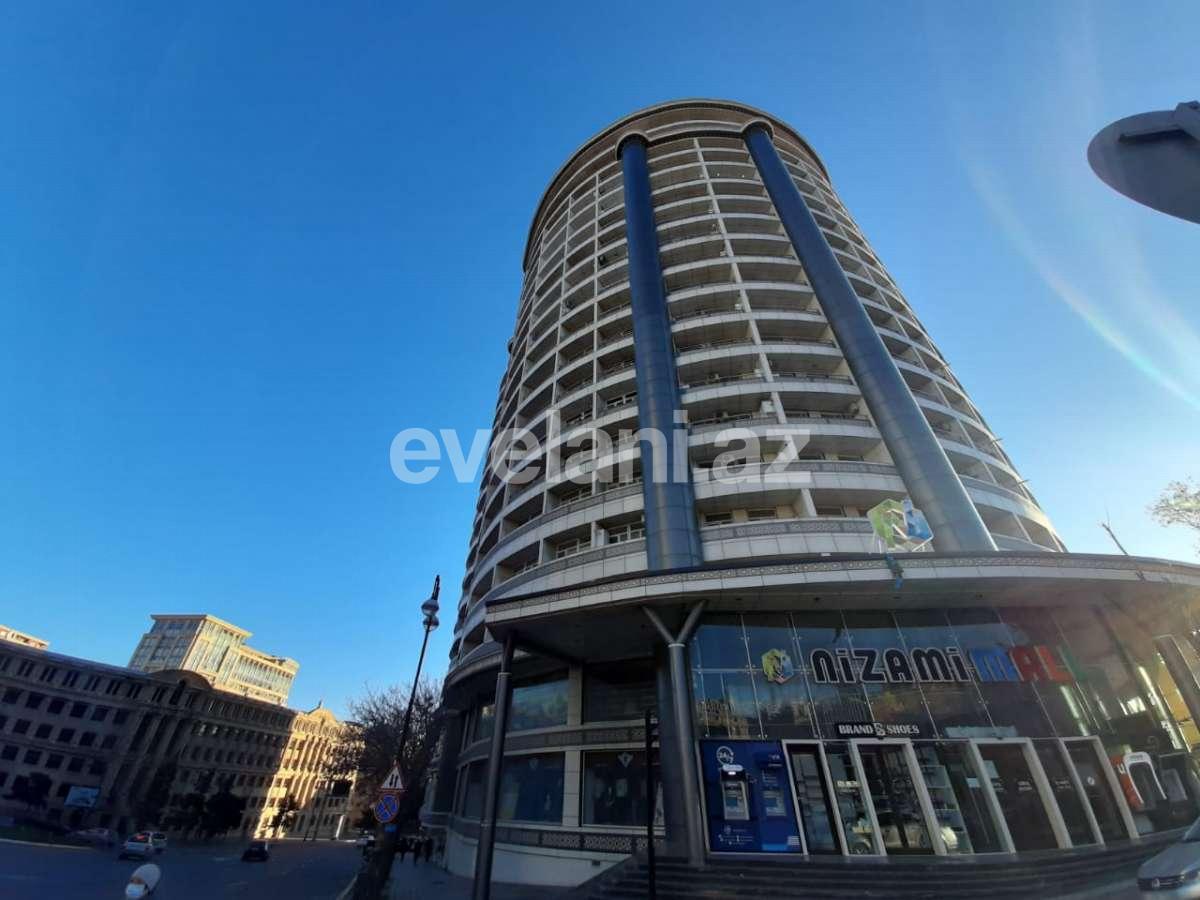 Продаётся, новостройка, 3-комнаты, 150 m², Низами m.