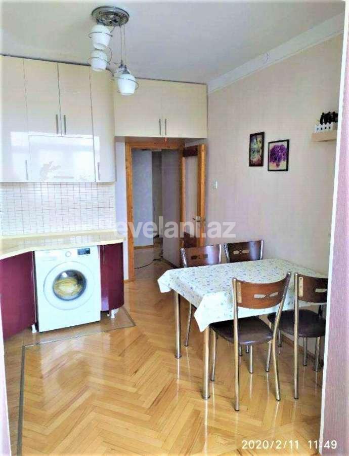 Satılır, köhnə tikili, 3 otaqlı, 80 m², Xalqlar Dostluğu m.
