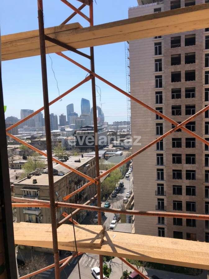 Satılır, yeni tikili, 4 otaqlı, 148 m², 28 may m.