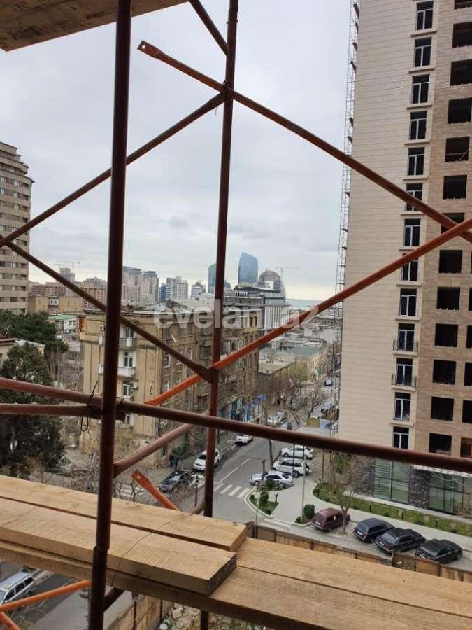 Satılır, yeni tikili, 4 otaqlı, 148 m², 28 may m.