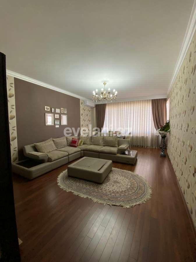 Satılır, yeni tikili, 4 otaqlı, 154 m², 8-ci mikrorayon q.