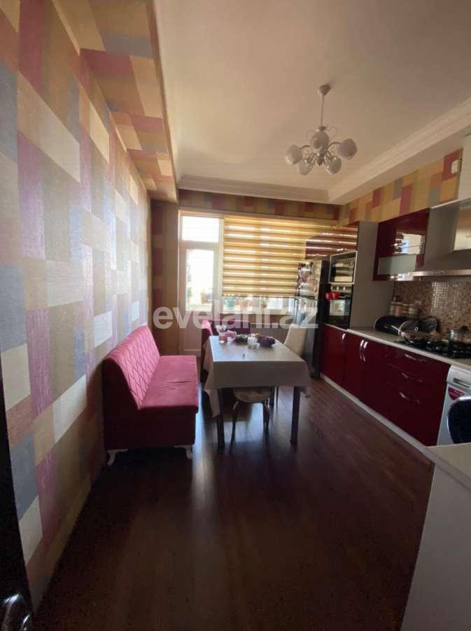 Satılır, yeni tikili, 4 otaqlı, 154 m², 8-ci mikrorayon q.