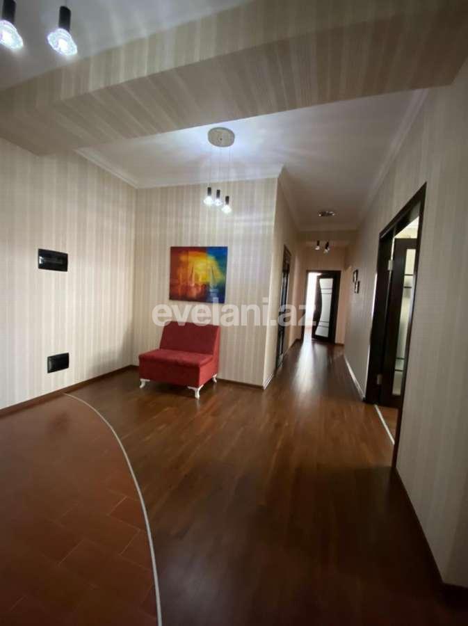 Satılır, yeni tikili, 4 otaqlı, 154 m², 8-ci mikrorayon q.