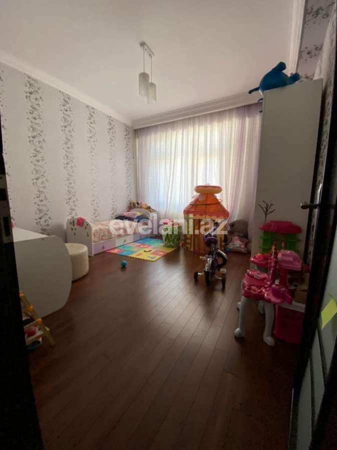 Satılır, yeni tikili, 4 otaqlı, 154 m², 8-ci mikrorayon q.