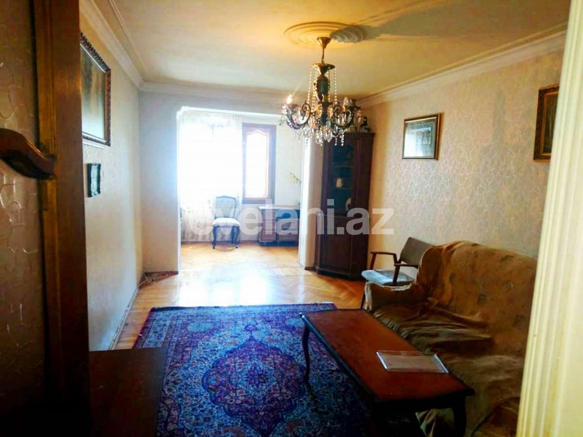 Satılır, köhnə tikili, 2 otaqlı, 55 m², Elmlər Akademiyası m.