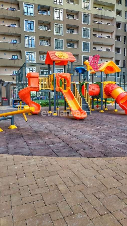 Sale, new building, 2 room, 50 m², Inshaatchilar m.