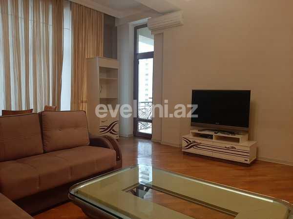 Kirayə verilir, yeni tikili, 3 otaqlı, 140 m², Səbail r.