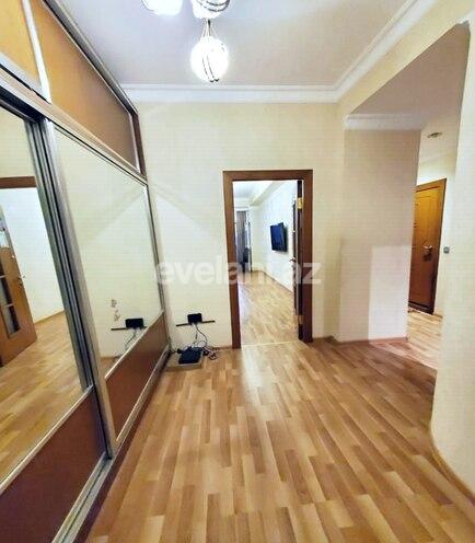Sale, new building, 2 room, 104 m², Inshaatchilar m.