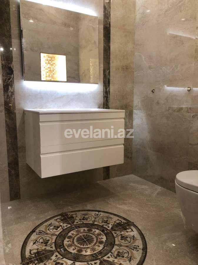 Satılır, yeni tikili, 2 otaqlı, 70 m², 8 Noyabr m.