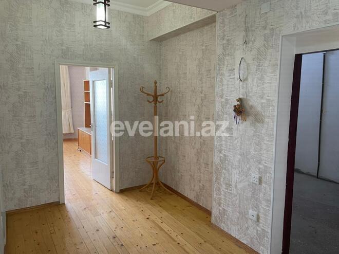 Продаётся, новостройка, 2-комнаты, 70 m², Иншаатчылар m.