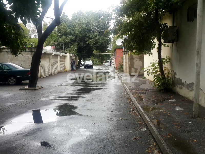 Satılır, köhnə tikili, 3 otaqlı, 70 m², Yasamal r.