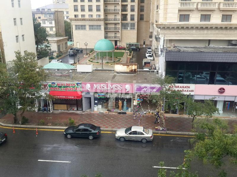 Satılır, köhnə tikili, 3 otaqlı, 70 m², Yasamal r.