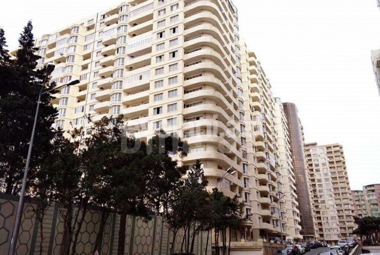 Satılır, yeni tikili, 3 otaqlı, 105 m², 8 Noyabr m.