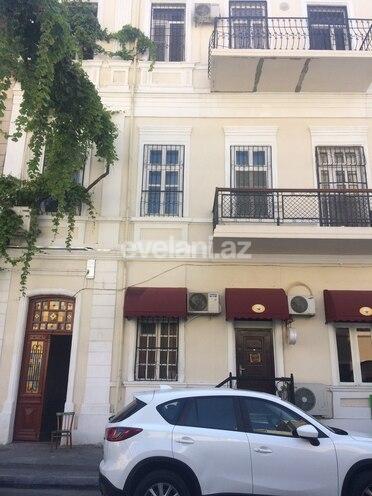 Продаётся, вторичка, 5-комнаты, 225 m², Ичери Шехер m.